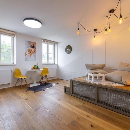 Luxurious, Charming Studio Perfect For Couples ปราก ภายนอก รูปภาพ