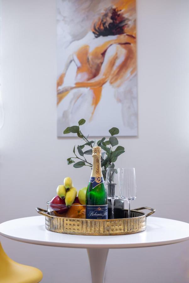 Luxurious, Charming Studio Perfect For Couples ปราก ภายนอก รูปภาพ
